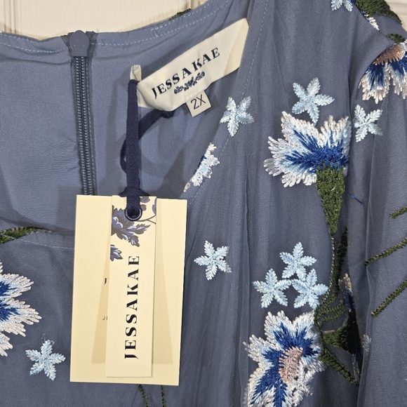 NWT Rowan Dress - Size 2XL - Blue Floral Maxi - Picture 5 of 6